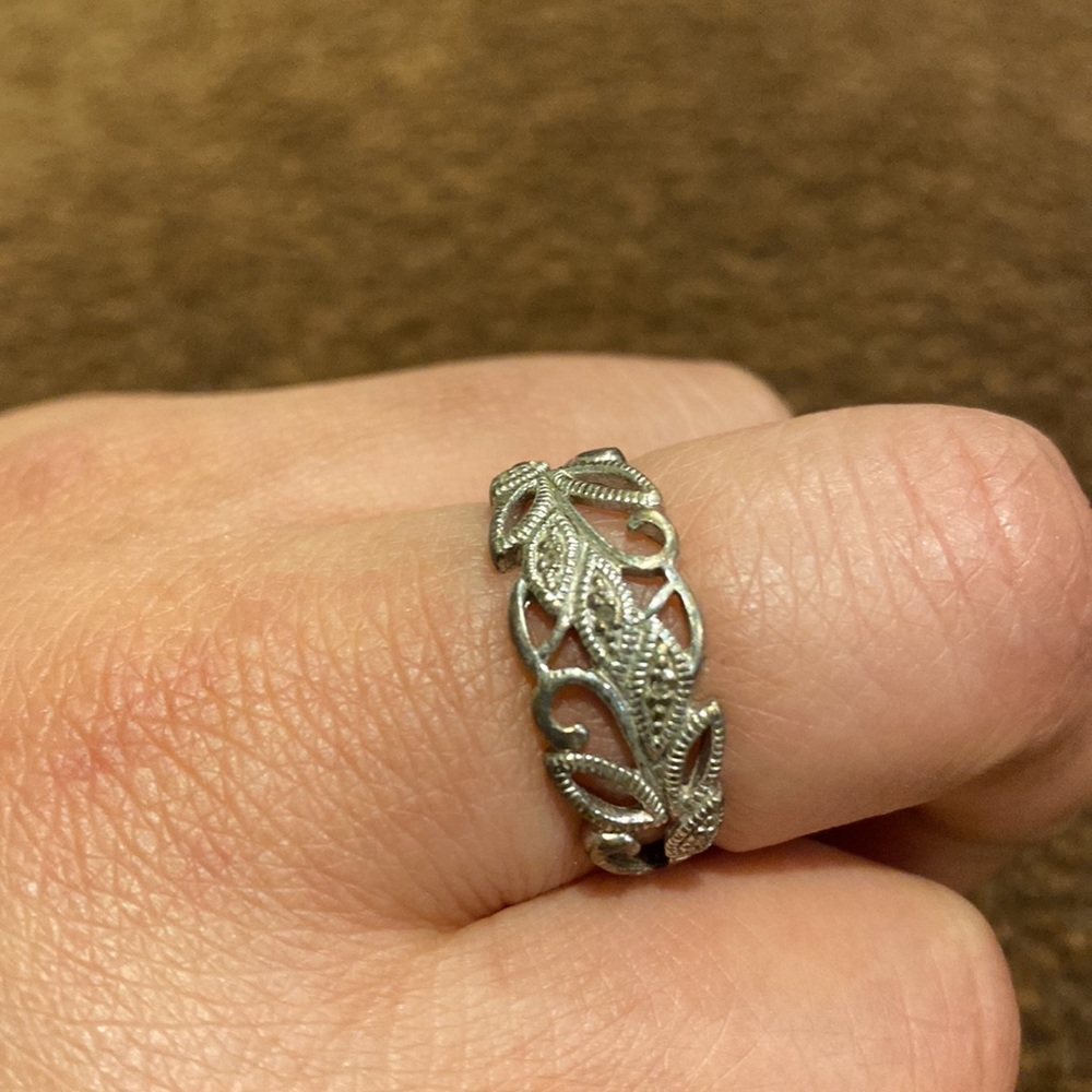 Silver Ring With Very Tiny Diamonds - image 3